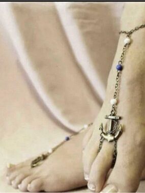 $12 BUNDLE ITEM OR BUY NOW 2 QTY NWOT Anchor Charm Barefoot Sandal